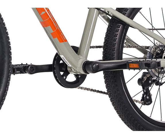 Rock Machine RIFF Tr 20 – detail kola Gloss Limerock Grey